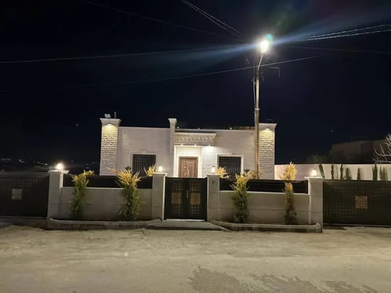 فيلا فاخرة للبيع في جرش – الجبل الأخضر
